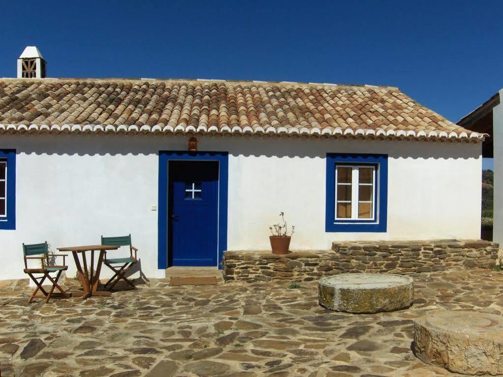 Herdade Do Azinhal Санта-Клара-а-Велья Экстерьер фото